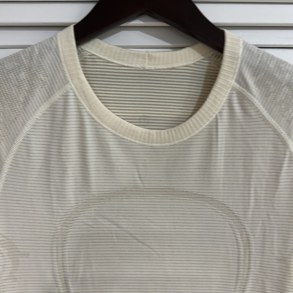 Top - Picture 2 of 7